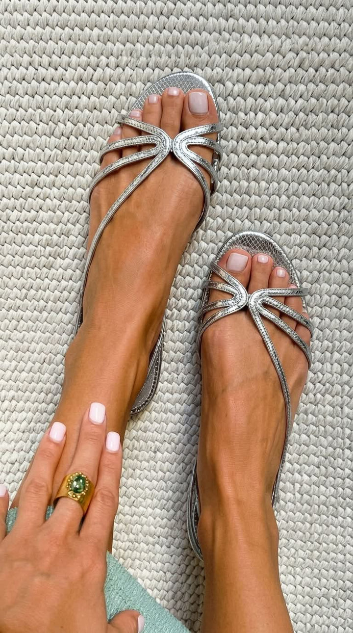 ELEANOR | GINEVRA GOLDEN SANDALS SUMMER ELEGANCE